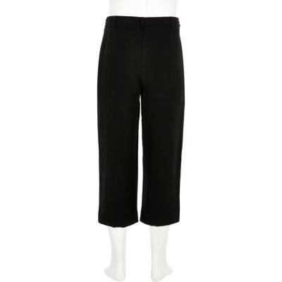 Girls black D-ring cropped trousers